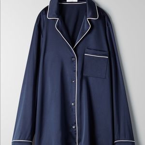 WHITE Babaton Silk Long sleeve